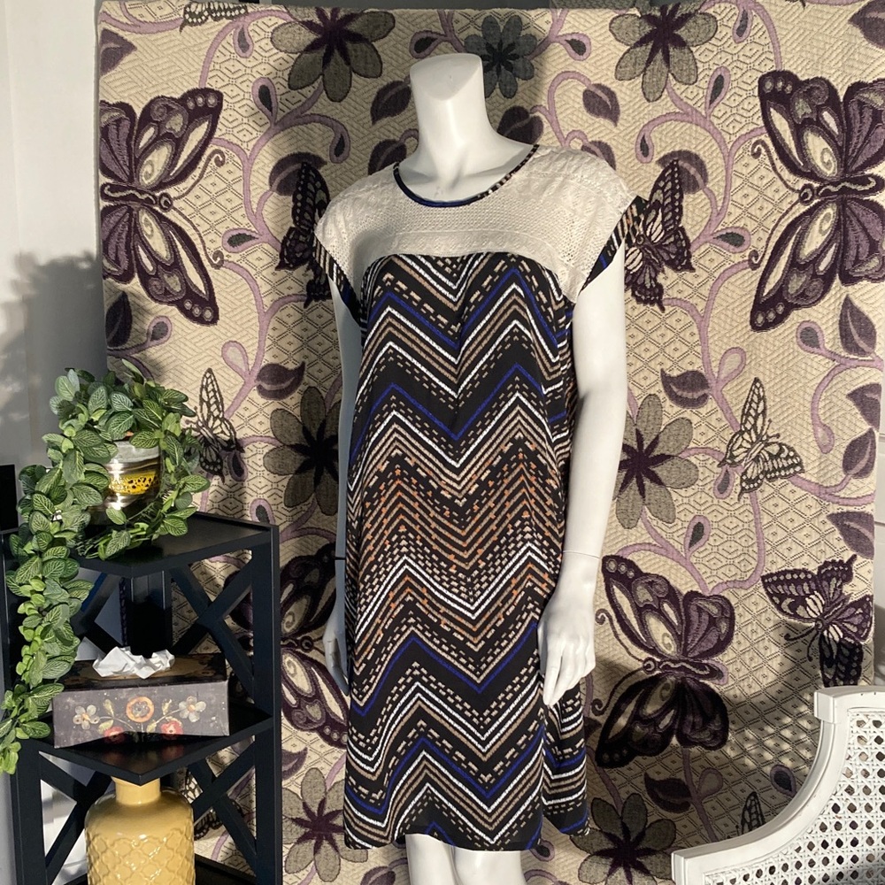 Elegant Chevron Midi Dress in Blue and Brown